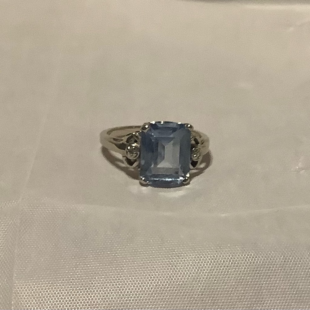 Vintage synthetic December birthstone ring. 14 karat white gold.